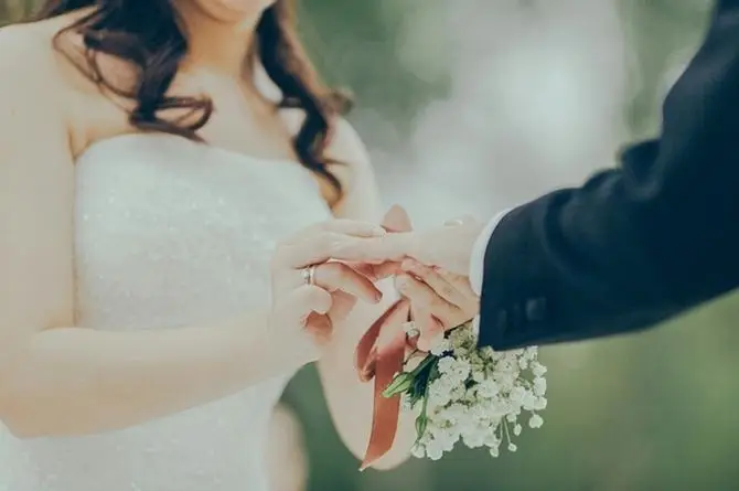 ¡De la cabina al altar! Se casa locutora de LA FIERA 